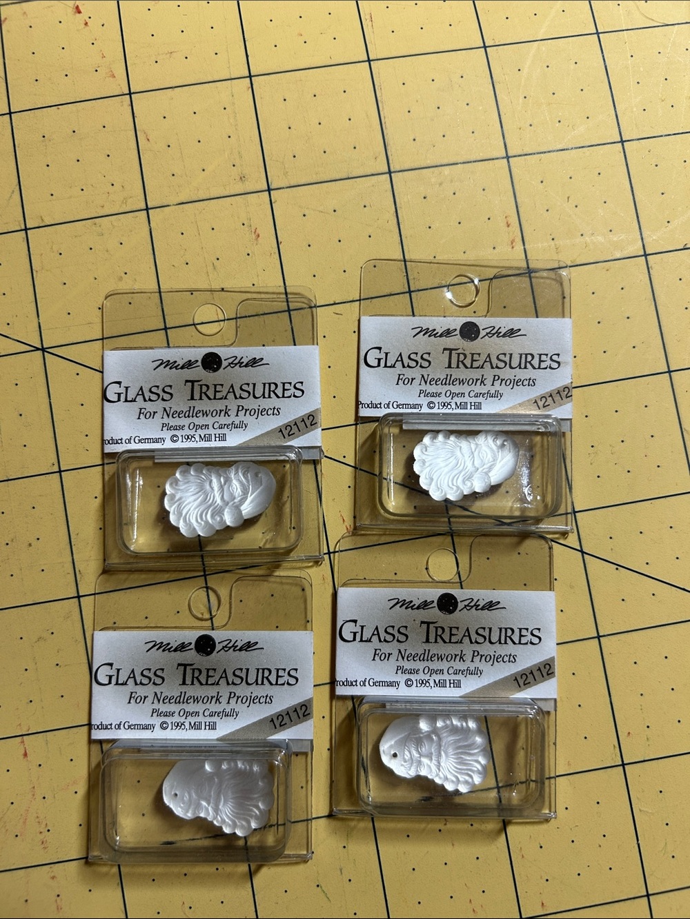 Mill Hill Glass Treasures Santa Embellishments (Set of 4)